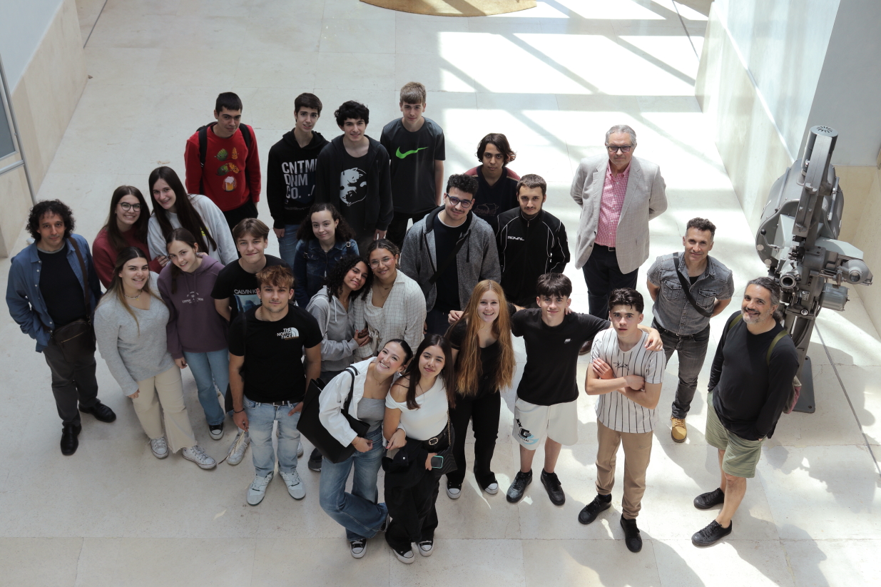El CCHS recibe a un grupo de estudiantes del IES Miguel Catalán