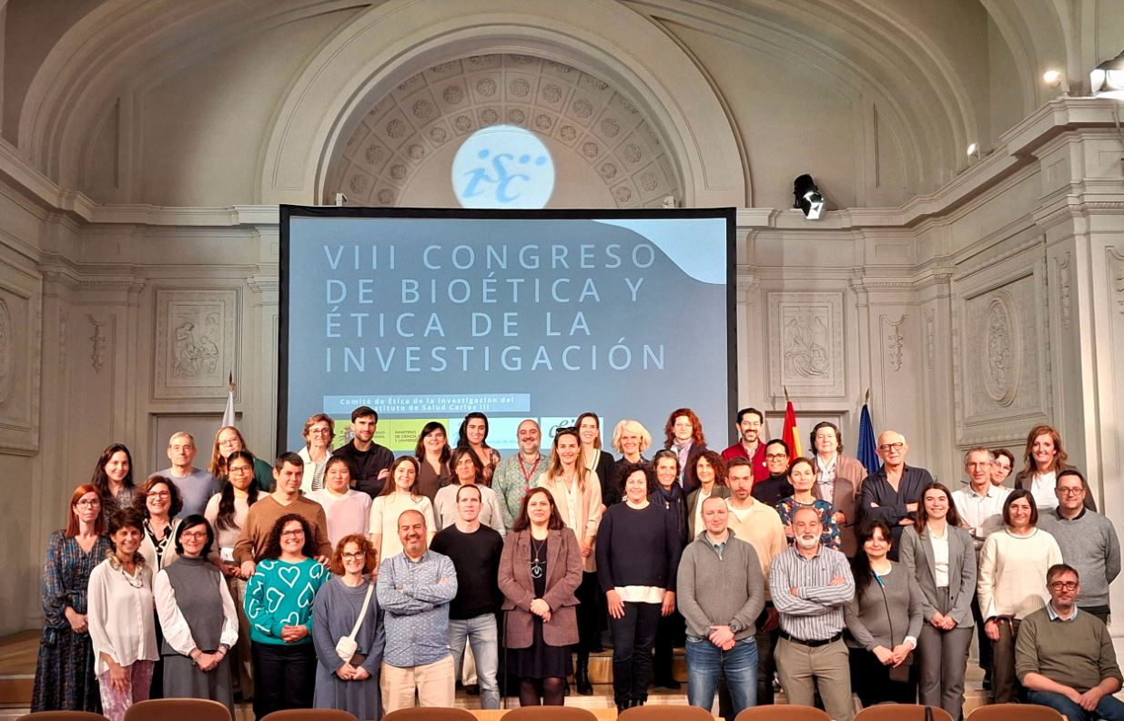 Foto de grupo con parte de las personas asistentes al congreso. Foto de grupo con parte de las personas asistentes al congreso.Foto de grupo con parte de las personas asistentes al congreso. FOTO ISCIII