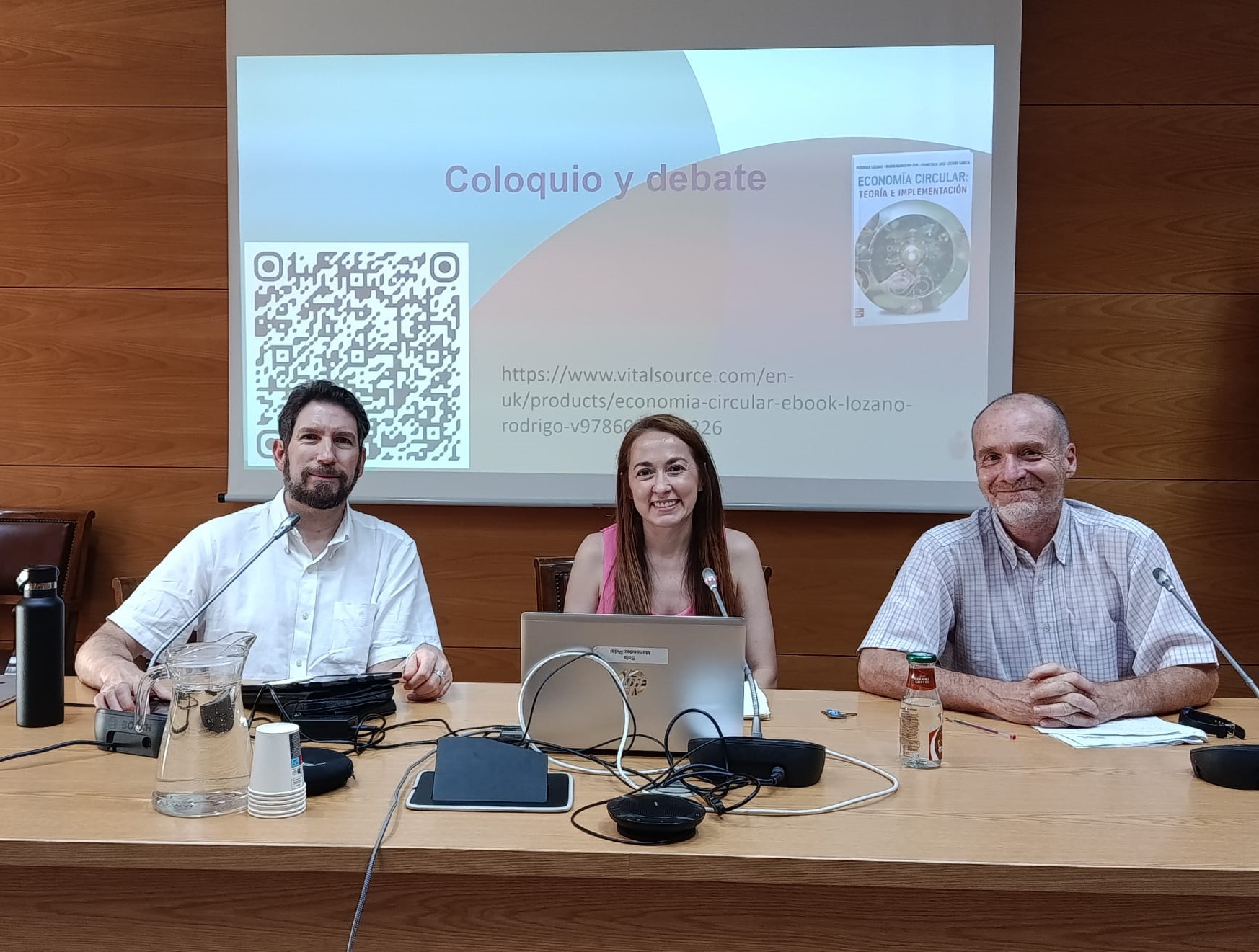 De izda. a drcha. Rodrigo Lozano (UDC), Núria Bautista-Puig (IFS) y Pablo del Río (IPP)