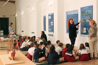 Visita de alumnos de la ESO del Liceo San Pablo con motivo de la iniciativa europea 'Researchers at school' para celebrar el Día de la Mujer y la Niña en la Ciencia 2023