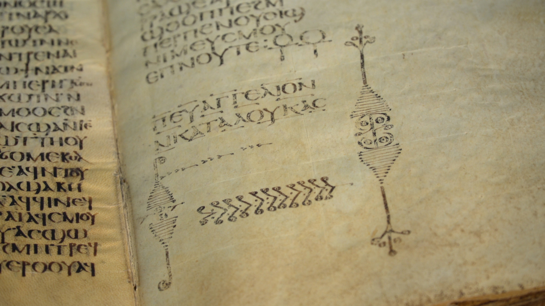Una investigadora del CSIC estudia en la UPF el manuscrito más antiguo conservado en bibliotecas catalanas y españolas